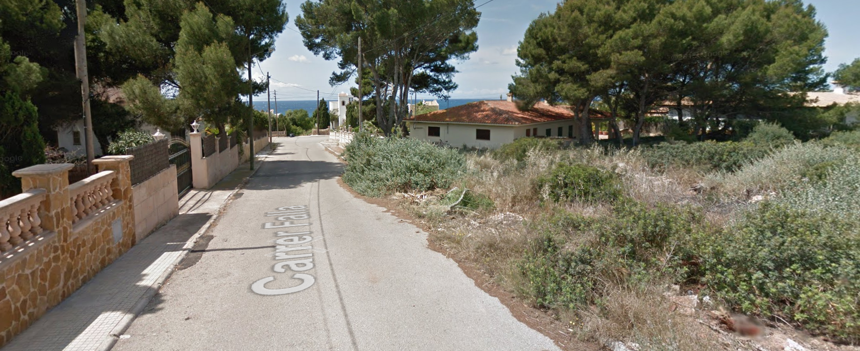 Link to Google Street View Falla 12 sea view